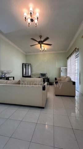 Bukit Indah / Jalan Indah 19 ( Double Storey House ) For Rent 1