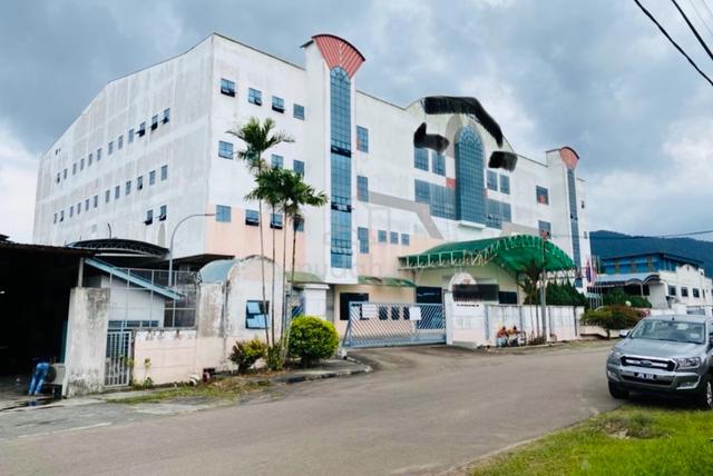 4 Storey factory for Sale in Kluang, Johor 1