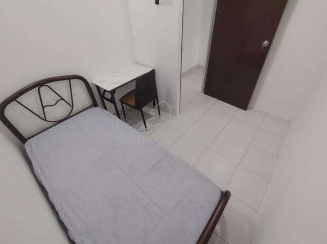 Aircon room for rent scientex Jaya senai new mattress dryer 1