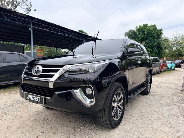 Toyota FORTUNER 2.7 SRZ 4X4 P Boot (A)-17 - 3