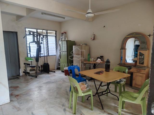 2-Storey Terrace for SALE at Taman Merdeka Jaya Melaka below 200k 1