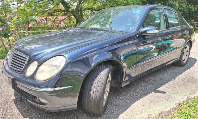 Mercedes Benz E200 (A) No 111 Loan Kedai Blacklist - 1