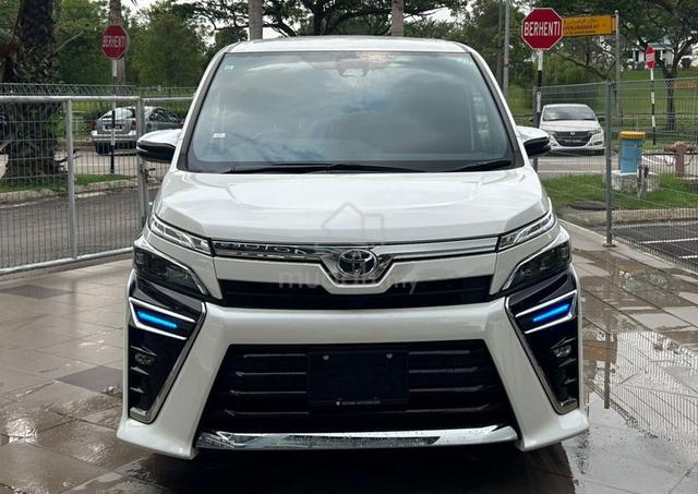 * 7 Seats 45201KM * ✨2021 Toyota VOXY ZS KIRAMEKI - 1