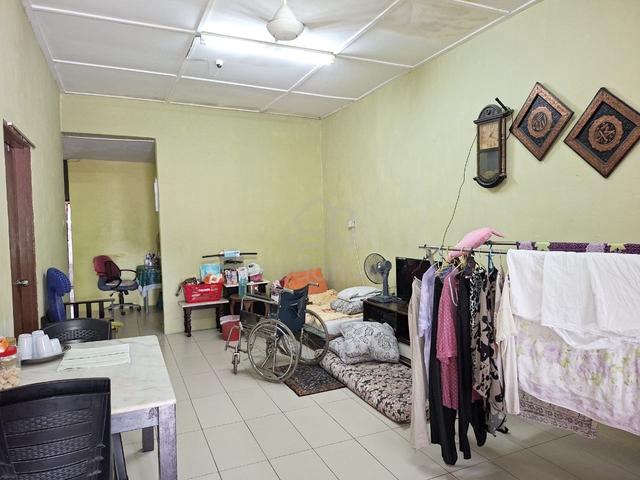 Ungku Tun Aminah Single Storey Partially Reno 3B2B 22x70sqft 1