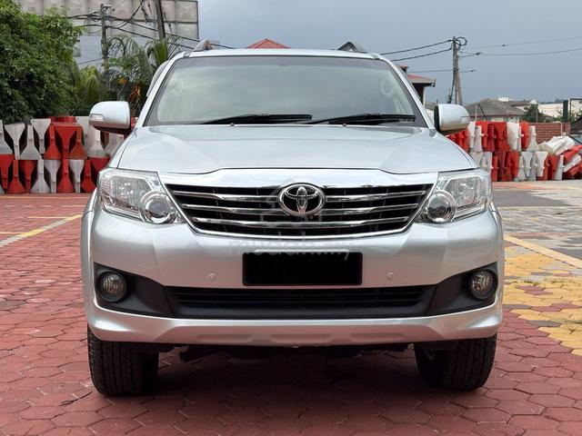 2013 Toyota FORTUNER 2.7 V F.L (A) FREE 1YR WRTY ! - 2