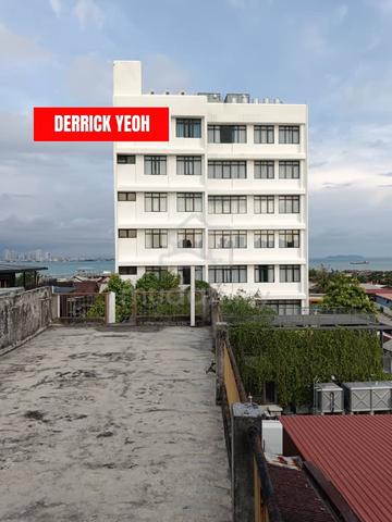 3.5 Storey Sea View Commercial Building at Victoria Street, Georgetown 1