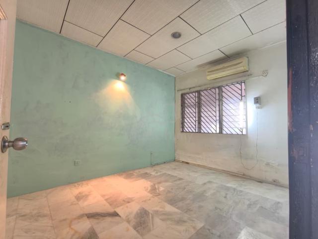 Tampoi Taman Dahlia Single Storey Low Cost Terrace For Sale  超值Low Cos 1