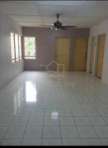 saujana apartment 1