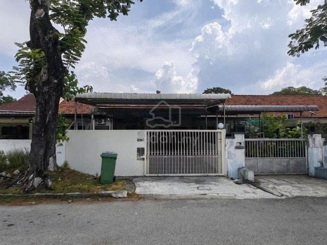 [RENOVATED] Jalan Dungun, Near Taman Free School, Georgetown 1