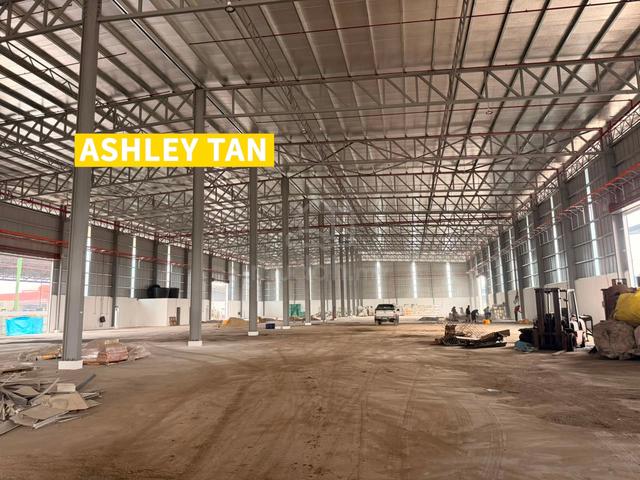 1200amp Detached Factory Warehouse Bukit Minyak with Loading Docks 1