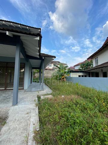 Skudai Bukit Kempas Double Storey Endlot with land 1
