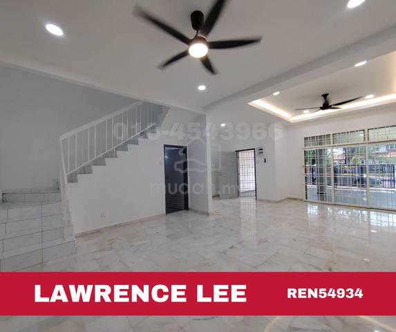 OPEN FACING RENOVATED Bandar Laguna Merbok Double Storey Terrace House 1