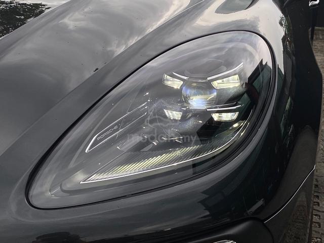 2022 Porsche MACAN 2.0L (A) # MACAN / GREY COLOR - 3
