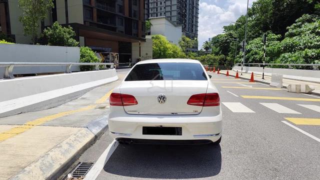 2014 Volkswagen PASSAT 1.8 TSI (CKD) ENHANCED (A) - 2