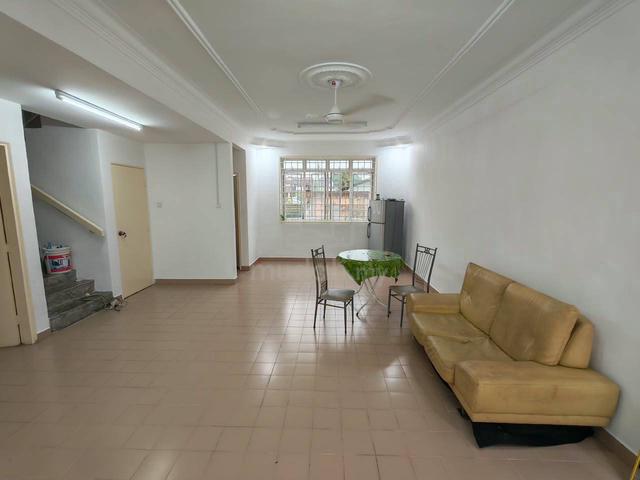 Taman Bukit Kempas Double Storey For Rent 1