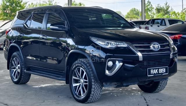 Toyota Fortuner 2.7 (A) 2017 RAK 8191 - 1