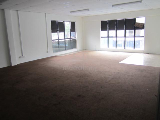 1.5 Storey Corner Semi D Factory for Sale at Desa Tun Razak Cheras 1