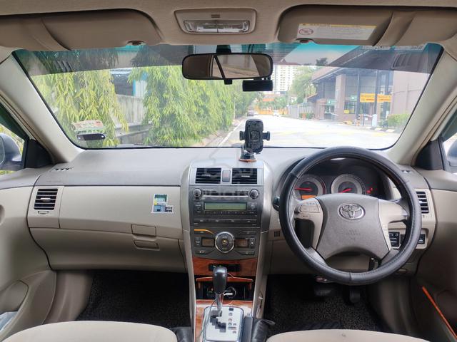Toyota COROLLA ALTIS 1.8 G FACELIFT (A) 2010 - 5