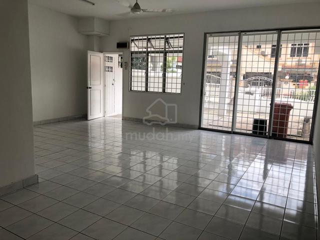 Saujana Damansara, 2 Storey, Fan and Lighting Only, Nice Condition 1