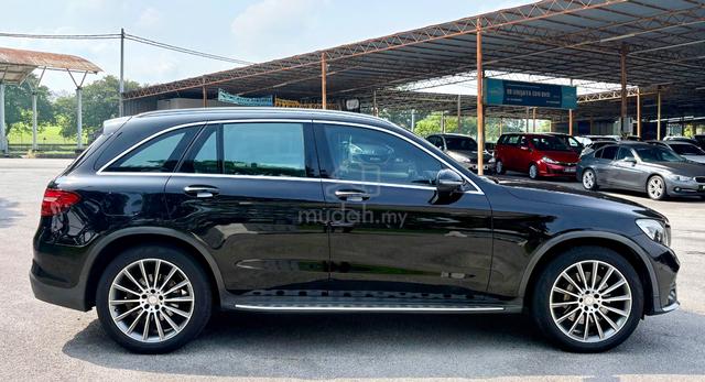 Mercedes Benz GLC250 4MATIC 2.0 AMG-LINE - 4