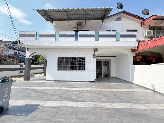 Corner lot double storey Terrace /Taman Kluang Barat 1