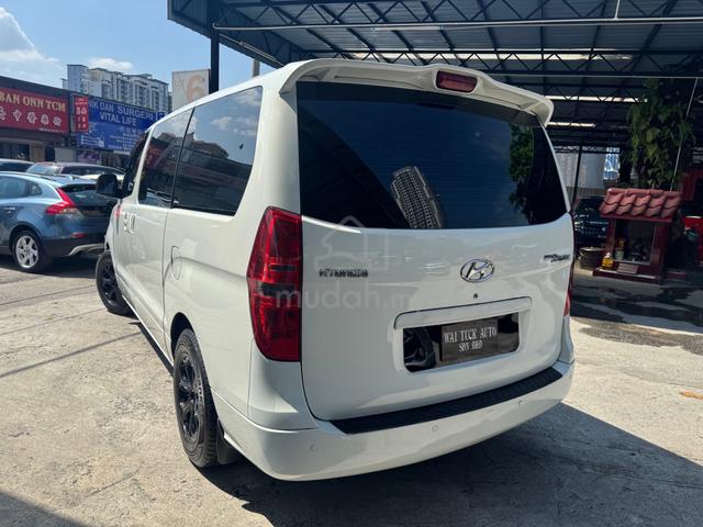 Hyundai GRAND STAREX 2.5 CRDi VGT (A) Diesel Turbo - 2