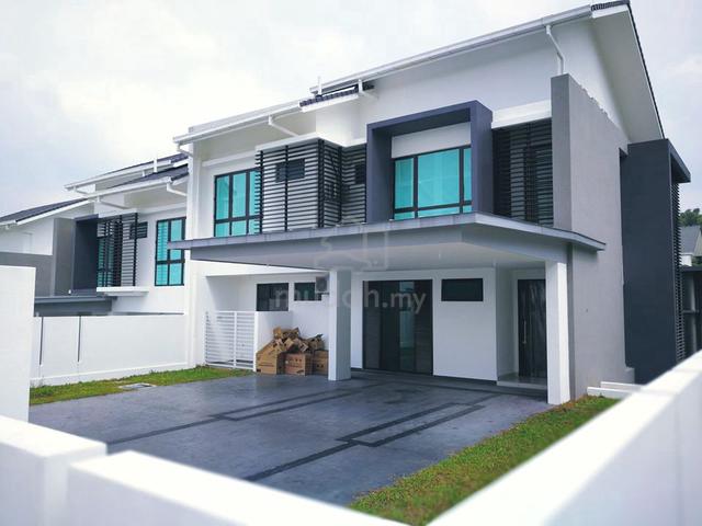 10ft Endlot 30x80 4R4B | Full Loan 5Ok Cash Bank | 2 Sty House Dengkil 1