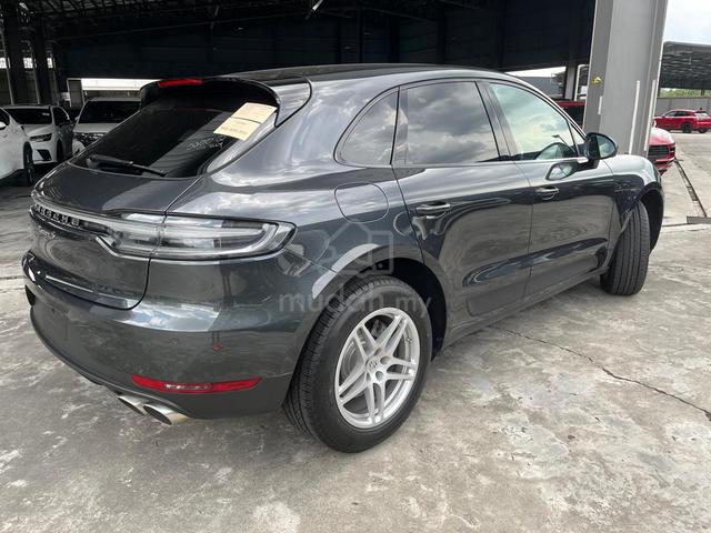 2021 Porsche MACAN 3.0 S Grey with Black Leather ! - 5