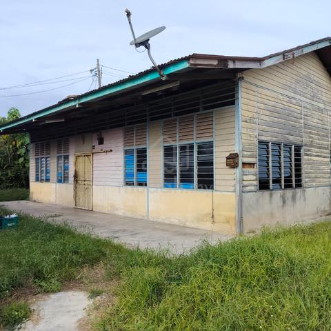 Classic KG Baru Bungalow House For Sale@ Sikamat Seremban N.Sembilan. 1