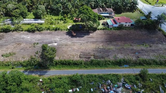 FACING MAIN ROAD | JALAN LUNAS | LUNAS PADANG SERAI Kedah 1