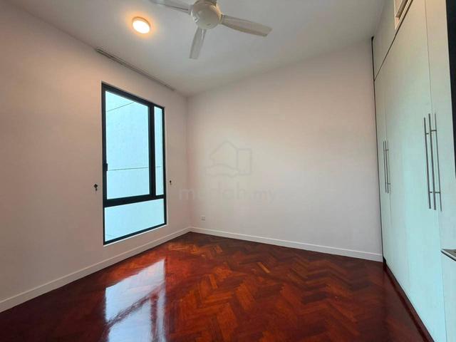 Avira Medini / Iskandar / 2 Storey Terrace 1