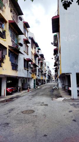 sewa bilik taman sri kuching KL 2