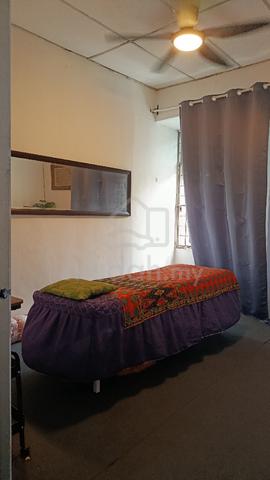 Bilik untuk disewa, rumah kedai 1
