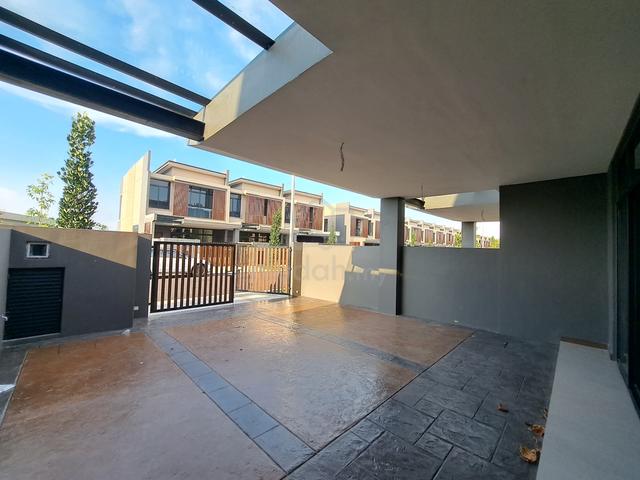 Aurora Sentral Villa @ Iskandar Puteri @ Double Storey Superlink House 4