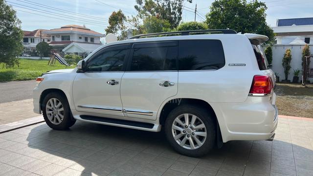 2013 Toyota LANDCRUISER 4.6 ZX CBA-URJ202W (A) - 2