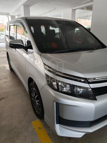 2016 Toyota VOXY 2.0 ZS (A) - 1