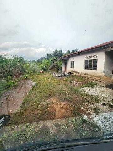 Johor Tangkak Fully Furnished Bungalow House For Rent 1