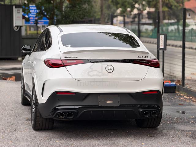2025 Mercedes Benz GLC43 AMG 4MATIC - 4