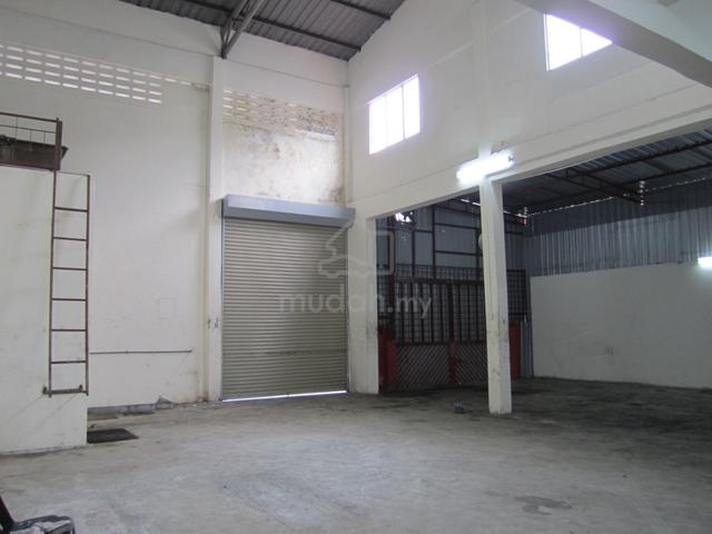 End Lot Fully Extended 45' x 80' Terrace Factory Desa Tun Razak 1