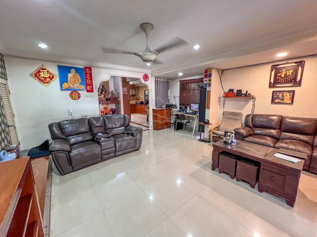 CornerLot Freehold 2-Storey Damai Perdana | 4R3BR | Kuala Lumpur 1