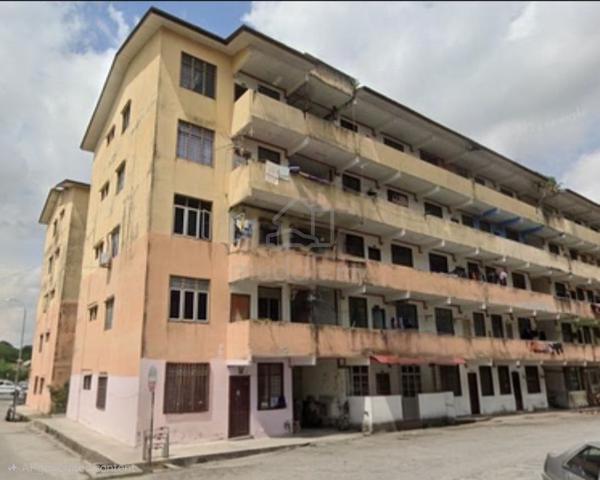 Apartment Nilai Perdana 1