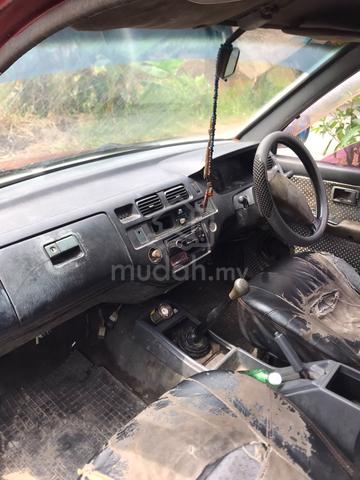 2001 Toyota UNSER 1.8 GLI FACELIFT (A) - 2