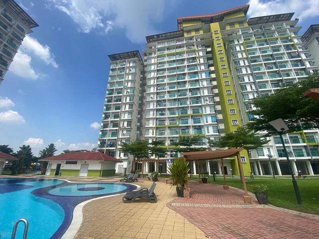The Twin Residences @ Tampoi 1
