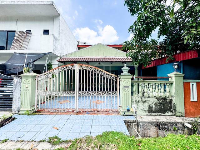 RENOVATED FREEHOLD 2 Storey bandar tasik kesuma 3b beranang 1