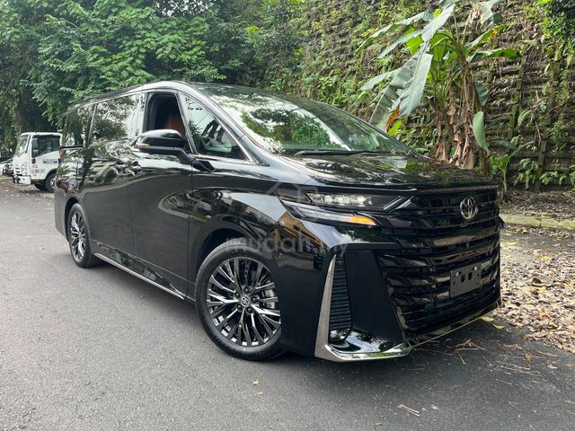 2025 Toyota VELLFIRE 2.4 Z PREMIER Low Milleage - 1