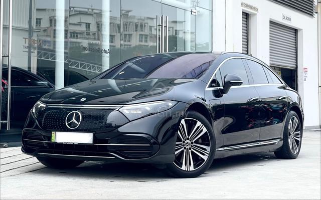 2023 Mercedes Benz EQS500 4MATIC - 1