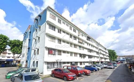 Flat Taman Cahaya Indah 1