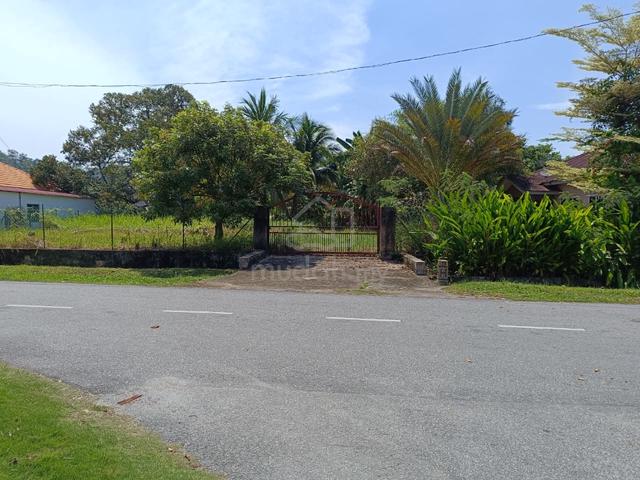 Depan surau, dekat SMK Bentong, KARAK, Kg Muhibbah, Bentong 1