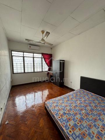 Good Price Landed House Room Taman Pelangi Johor Bahru For Rent 1