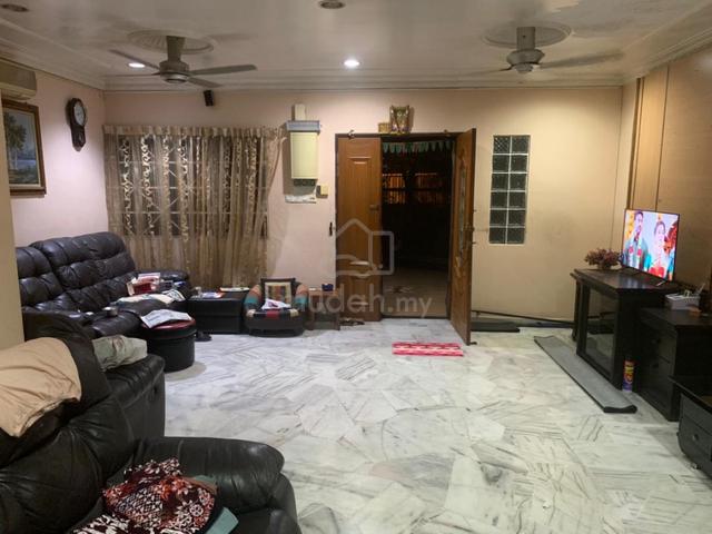 USJ 3 End Lọt (24x65 sqft +5ft) Gated Guarded 1.5 Storey Subang Jaya 2